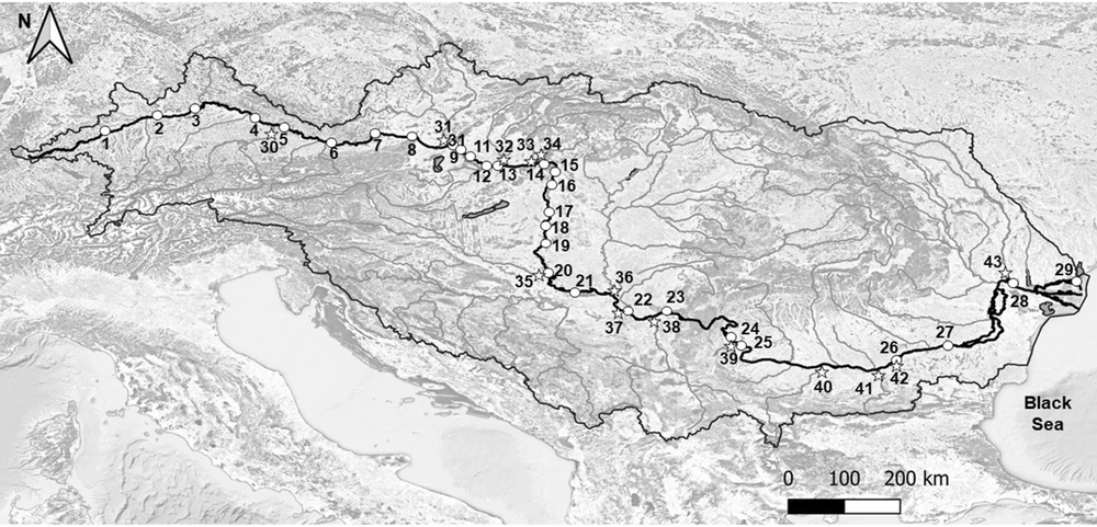 Nitrate sources and mixing in the Danube watershed: implications for